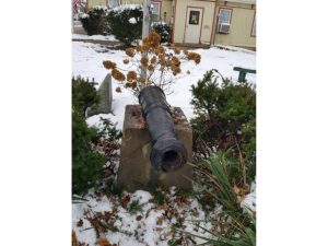 Cannon at Cox House in Barneagat