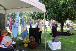 unveiling the plaque provided by the Captain Joshua Huddy Chapter of the DAR