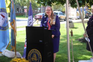 unveiling the plaque provided by the Captain Joshua Huddy Chapter of the DAR